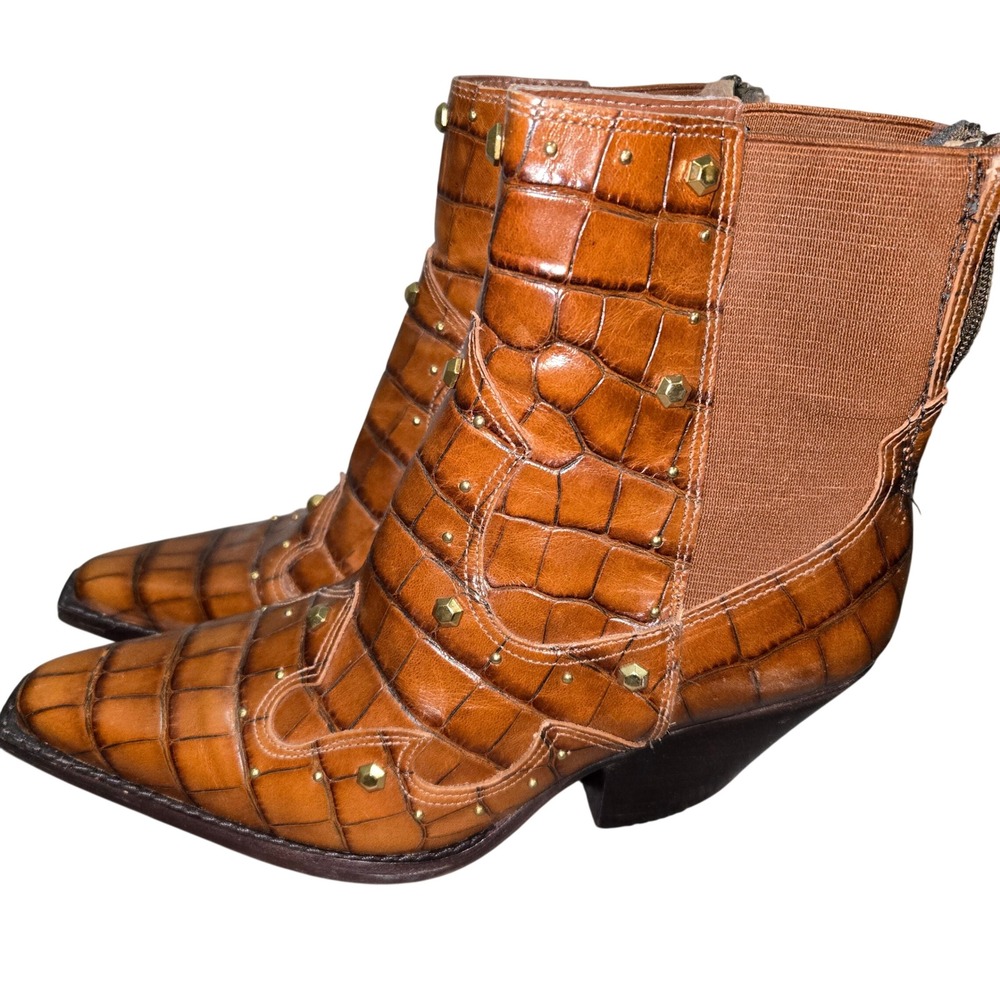 Vince Camuto Norley Brown Croc Embossed Leather Studded Western Ankle Boots 6.5M